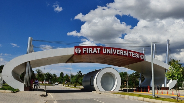 Fırat Üniversitesi'nde yapay zeka ve bilişim alanında yeni lisansüstü programlar açıldı