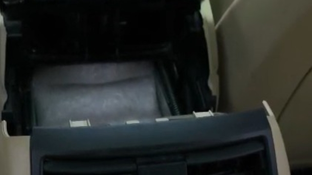 Tır dorsesindeki hasarlı araçta  2.7 kilo uyuşturucu ele geçirildi