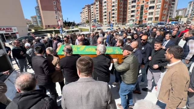 Edirne'de 5'inci kattan düşen çocuk toprağa verildi