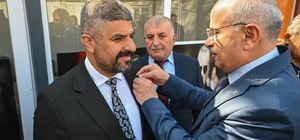 Malatya Büyükşehir Belediye Meclisi'nin bağımsız üyesi Ergül Günaydın AK Parti'ye katıldı