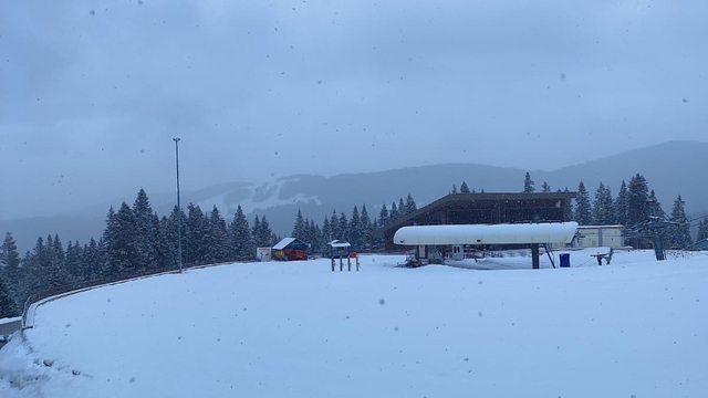 Kastamonu'nun yüksek kesimlerinde kar yağışı ve fırtına etkili oluyor