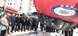 Erzurum’da hayati deneyim: Kaza anını birebir yaşadılar Polis "Emniyet Kemeri Dadaşa Çok Yakışır" sloganıyla vatandaşa seslendi