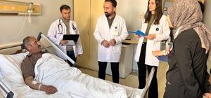 Van'da sağlıkta yeni dönem
Uzm. Dr. Ayvaz Yeler: "Hem doktor yetiştiriyoruz...