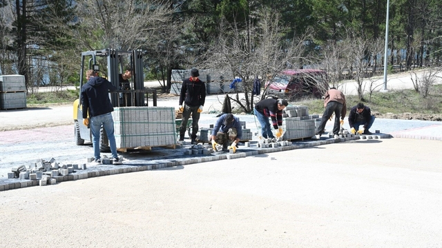 Gölcük Tabiat Parkı yeni yüzüyle yaza hazırlanıyor
