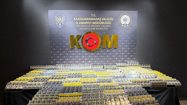 Kahramanmaraş'ta kaçak telefon ve sigara operasyonu