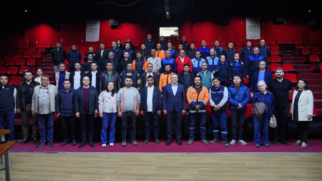 Ayvalık'ta çevre hamlesi
Atık getirme merkezi için eğitim başladı