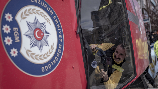 Erzurumlular emniyet kemerinin hayat kurtardığını simülasyon aracında deneyimledi