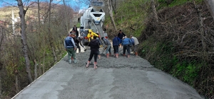 Ordu'da beton yol çalışmaları devam ediyor