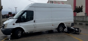 Bolu'da minibüs ile motosiklet çarpıştı: 1 yaralı