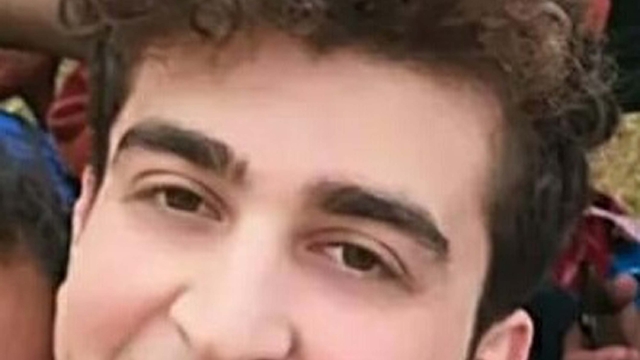 Kavşakta otomobile çarpan motosikletin sürücüsü hayatını kaybetti