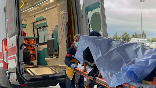 GÜNCELLEME - Aksaray'da tur otobüsünün devrilmesi sonucu 19 kişi yaralandı