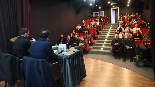 Şair Edip Cansever Ofis Sanat Merkezi'nde konuşuldu