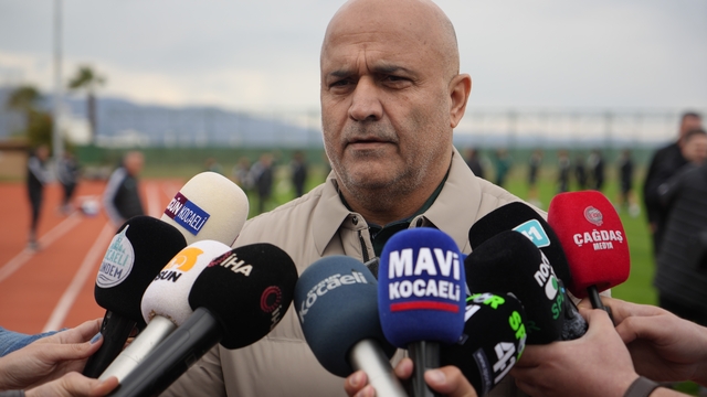 Recep Durul'dan Galatasaray maçına ilişkin: "Çıkacaklar, aslanlar gibi oynayacak"
"İyi ayaklar değil, pahalı ayaklar değil, takım oyunu her zaman maçı kazandırır"
"Biz sadece Kocaeli'yi değil, Türk futbolunu da temsil ediyoruz"