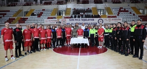 Sivas’ta şehitler anısına futbol müsabakası düzenlendi