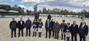 Ankara Yıldırım Beyazıt Üniversitesi Spor Kulübü binicisi Turasan'nın başarısı