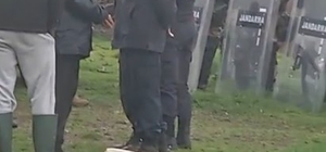 Çorum'da tapusuz arazideki ev ve hayvanların bulunduğu ahır mühürlendi