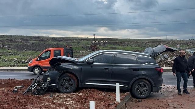 Siverek'te iki otomobil çarpıştı: 8 yaralı