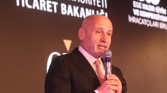 EİB Moda Tasarım Yarışması'nın kazananları ödüllerini aldı