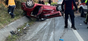 Ormancıları taşıyan otomobil takla attı: 3 yaralı