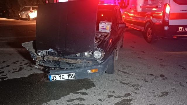 Mersin'de trafik kazasında 2 kişi yaralandı