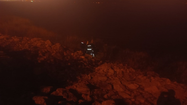 Kontrolden çıkan otomobil göl kenarına uçtu: 1 yaralı