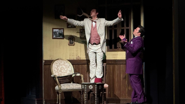 Bursa'da "Yalancının Mumu" oyunu sahnelendi