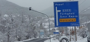 Kar yağışı nedeniyle Ilgar Geçidi ulaşıma kapandı