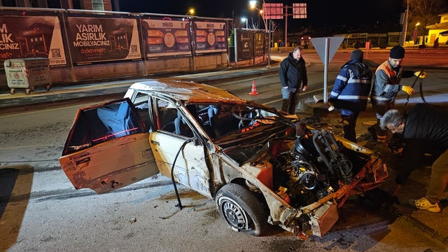 Çorum'da iki otomobilin çarpıştığı kazada 1 kişi yaralandı