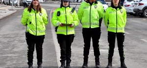 Kars trafiği, kadın polislere emanet