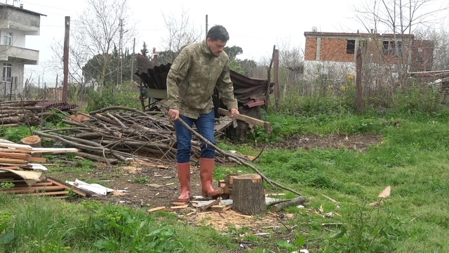 110 koyun gitti, 3 yıldır para yok: Dolandırıcılar hayatını kararttı
Karadeniz Bölgesi'nde birçok kişiyi dolandırmışlar