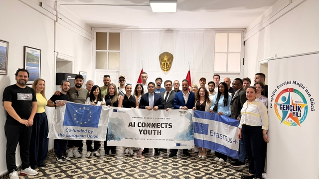 Kaymakam Kaya, gençlik projesi heyetini ağırladı