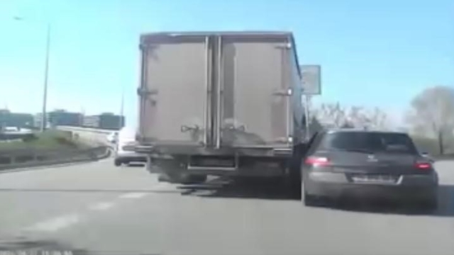 Bursa'da aynı noktada peş peşe kazalar