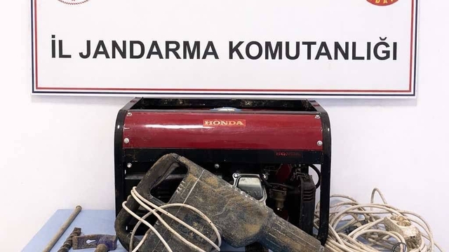 Bilecik'te kaçak kazı operasyonu: 2 şüpheli yakalandı