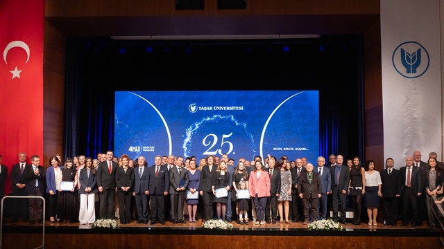 Yaşar Üniversitesi'nde 25'nci yıl gururu
İzmir'den dünyaya uzanan başarı öyküsü