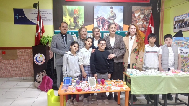 Kaymakam Kan, minik girişimcilerin heyecanına ortak oldu