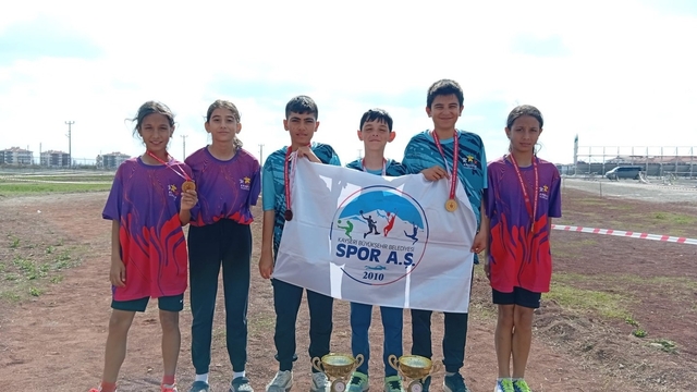 Kayseri Spor A.Ş. takım halinde şampiyon