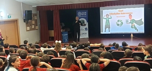 Gölcük'te ilkokul öğrencilerine Sıfır Atık eğitimi verildi