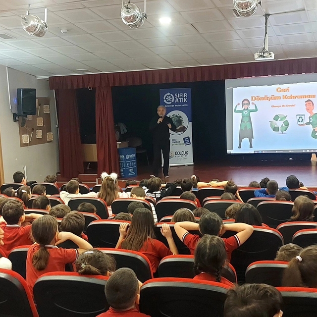 Gölcük'te ilkokul öğrencilerine Sıfır Atık eğitimi verildi