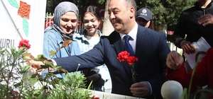 Adana'da şehit polisler unutulmadı