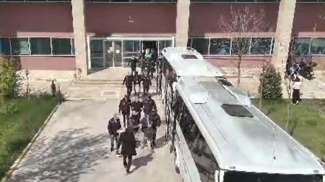 FETÖ'nün Manisa'daki yeni yapılanmasına operasyon; 24 tutuklama