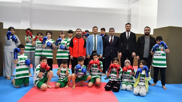 Yeşilyurt Belediyesi'nden İkizce'ye modern spor salonu yatırımı