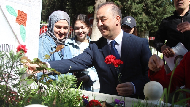Adana'da şehit polisler unutulmadı