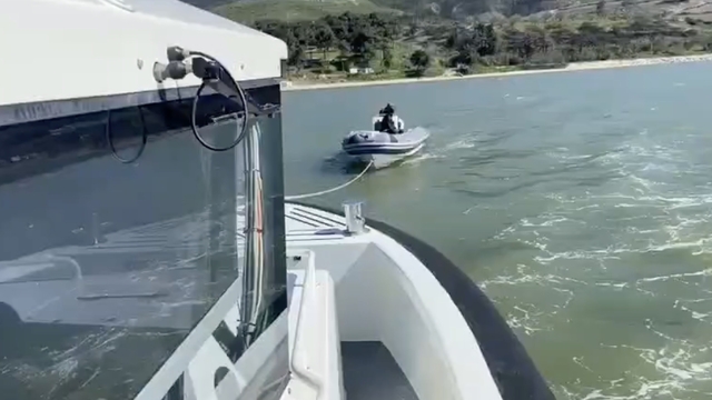 Çanakkale'de sürüklenen bottaki 3 kişi işte böyle kurtarıldı