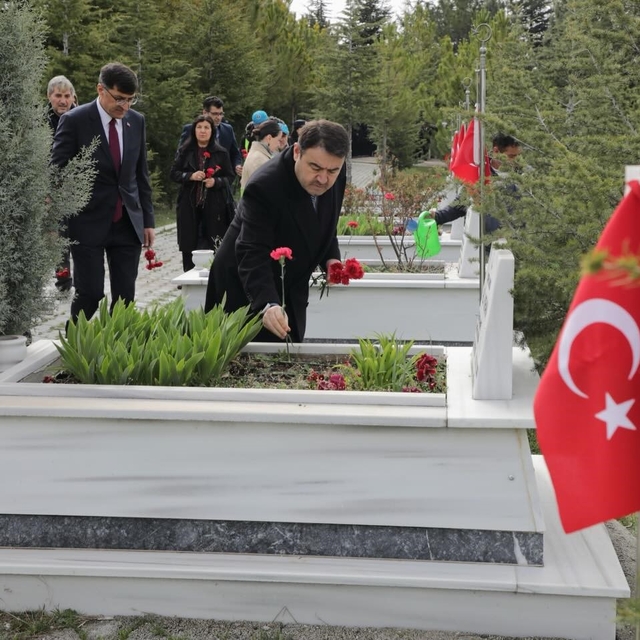 Kütahya'da "Polis Haftası" dolayısıyla şehitlikler ziyaret edildi