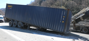 Anadolu Otoyolu'nda 5 araç kazaya karıştı; 5 yaralı