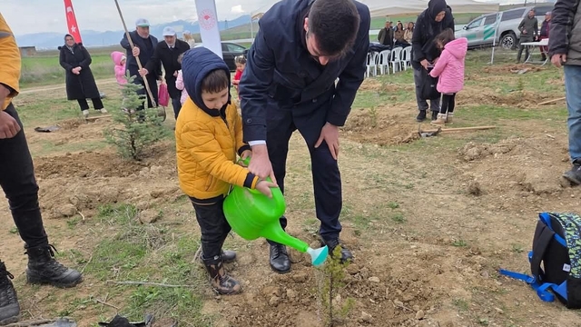 Sandıklı'da 'Türkiye'nin gücü orman' etkinliği