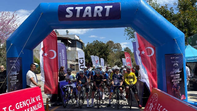 Mersin Uluslararası Bisiklet Turu başladı