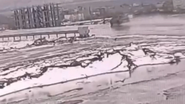 Bitlis'te otomobilin takla attığı kaza kamerada