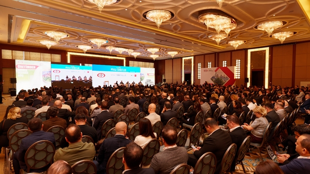 Erdemir, Bursa'da sektörle bir araya geldi