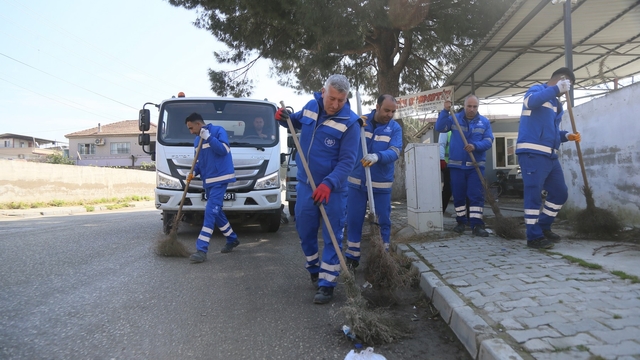 Aydın Büyükşehir'den Acarlar'da çevre düzenleme ve bakım çalışması